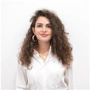 insegnante di lettere a studenti di scuole medie e superiori, disponibile anche per supporto compiti ad alunni delle elementari